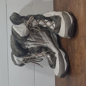 The North Face Nuptise Goose Down Puffer Lace Up Snow Boots Women's sz 8.5